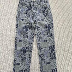 Kensie Blue and Gray Chino Pants with Bandana Print